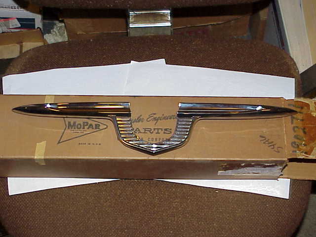 Chrysler 300 hood ornament #5